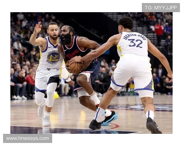 2017年快船与勇士的激烈对决回顾及其对NBA季后赛的影响分析 2017年快船与勇士的激烈对决回顾及其对NBA季后赛的影响分析