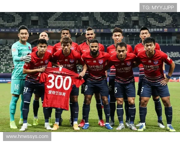 中超激战重庆当代迎战苏州队全力争胜展现球队实力与斗志