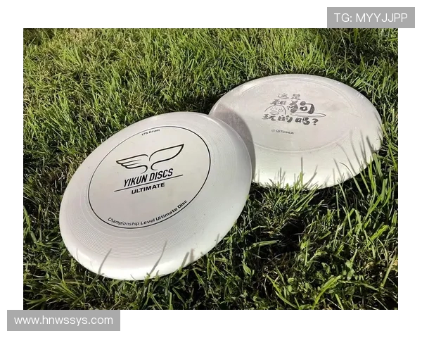 飞盘运动必备防护垫选购指南与推荐技巧分享